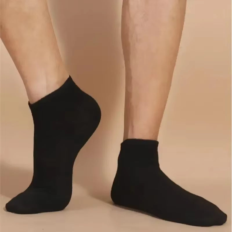 10 Pairs Men Socks Breathable Sports Socks Solid Color Boat Socks Comfortable Cotton Ankle Socks White Black